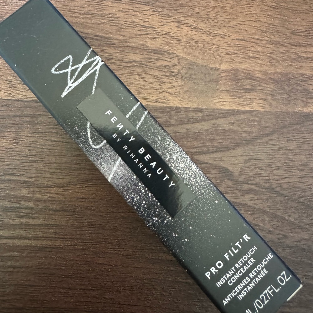 Fenty beauty pro filt’r instant retouch concealer, shade 445